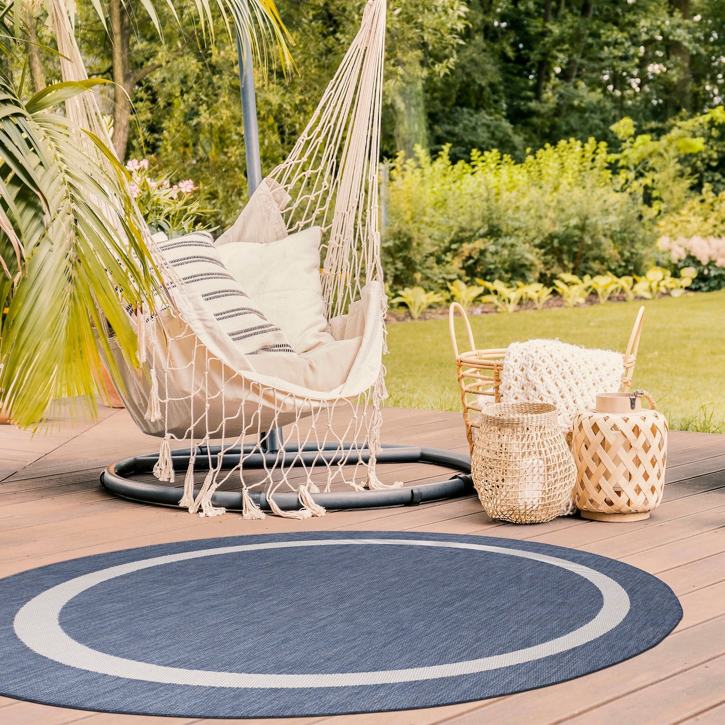 Beverly Rug Modern Bordered Indoor Outdoor Rug, Outside Carpet for Patio, Deck, Porch