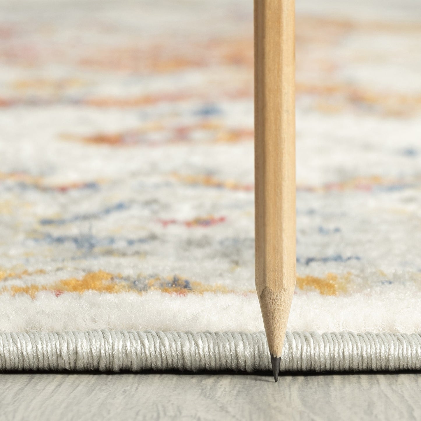 Chesney Modern & Contemporary Abstract Indoor Area Rug