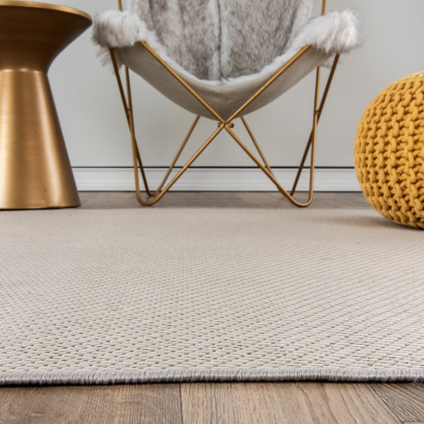 Contemporary Solid Indoor/Outdoor Area Rug