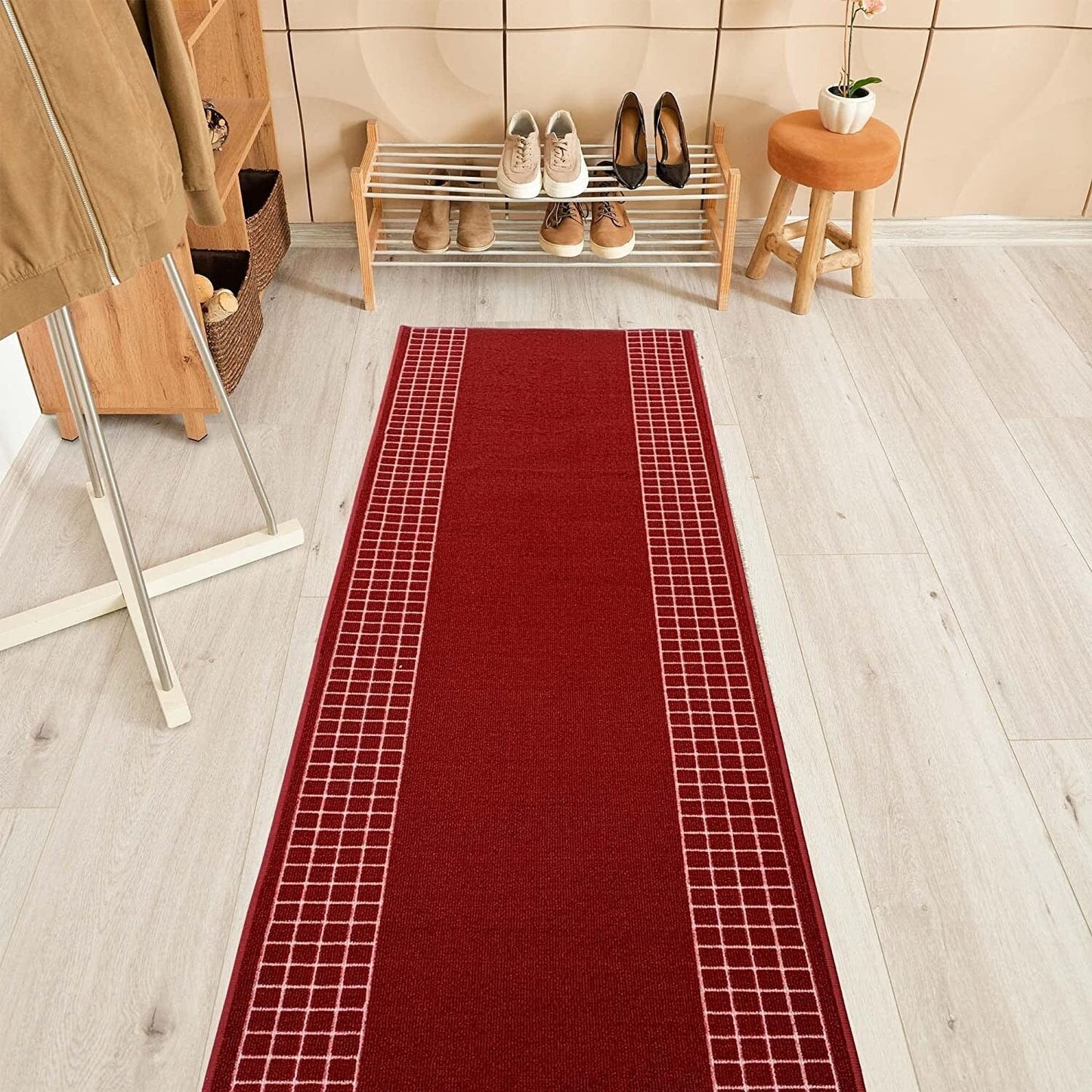 Checkered Border Non-slip Contemporary 26-inch Wide Runner Rug