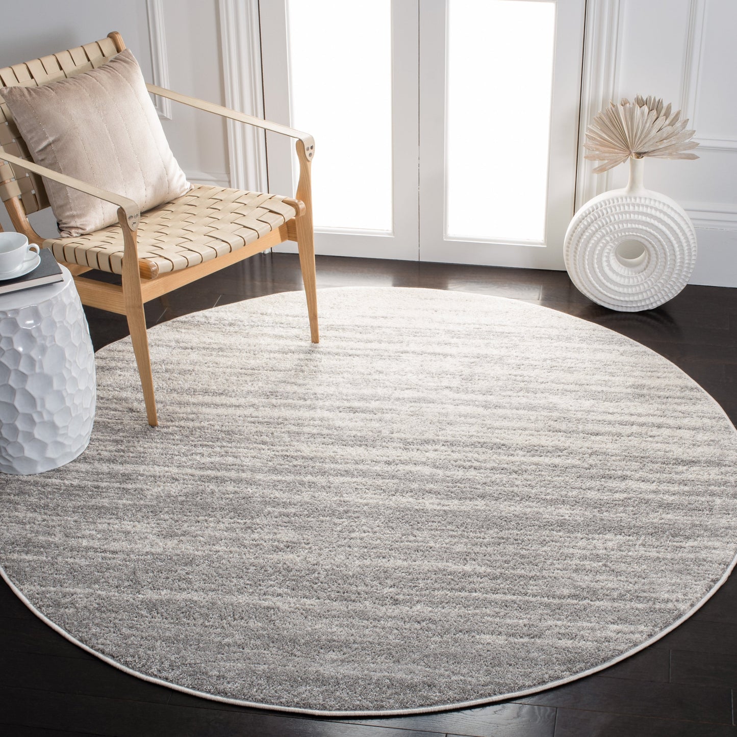 SAFAVIEH Adirondack Mieko Modern Ombre Distressed Area Rug