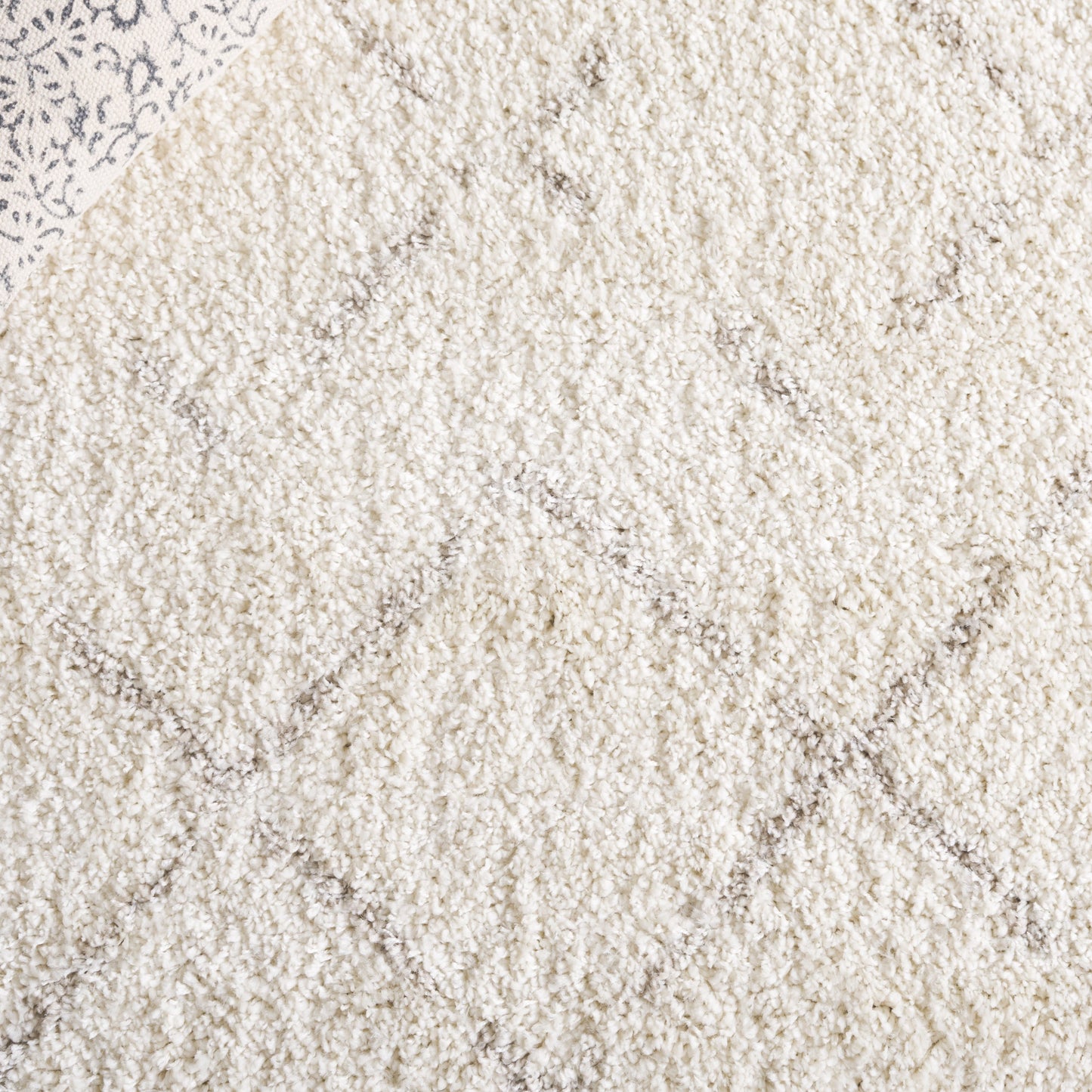 SAFAVIEH Arizona Shag Ghinwa 1.2-inch Thick Rug