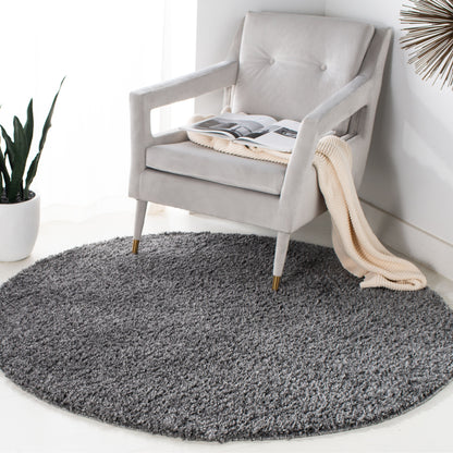 SAFAVIEH August Wilhelma Shag Solid 1.2-inch Thick Area Rug