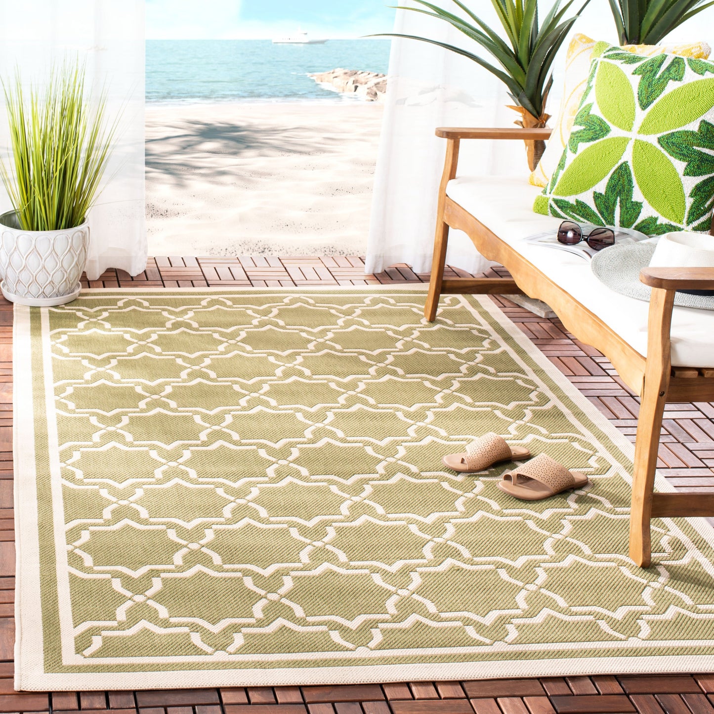SAFAVIEH Courtyard Gulsin Indoor/ Outdoor Waterproof Patio Backyard Rug