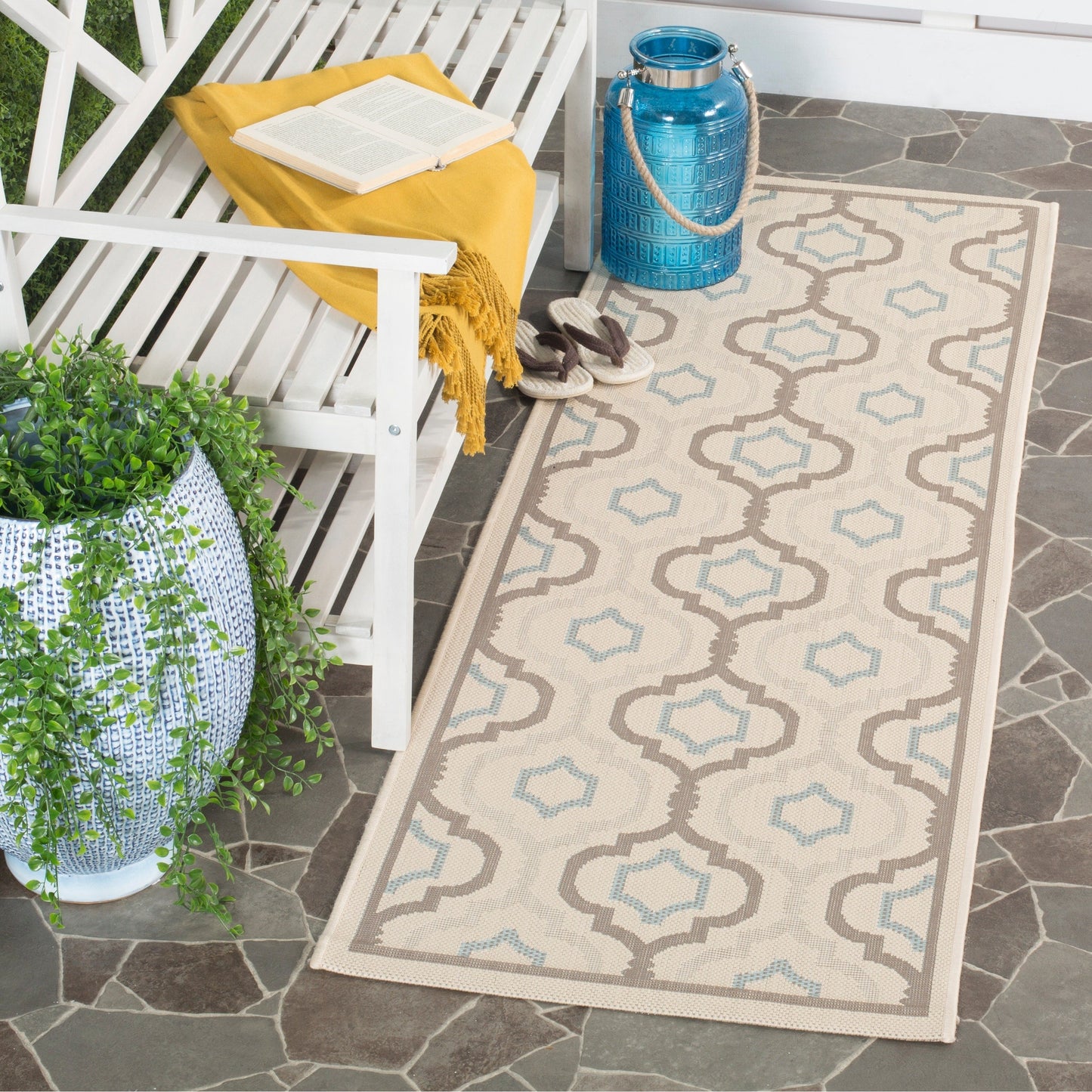 SAFAVIEH Courtyard Oyvor Indoor/ Outdoor Waterproof Patio Backyard Rug