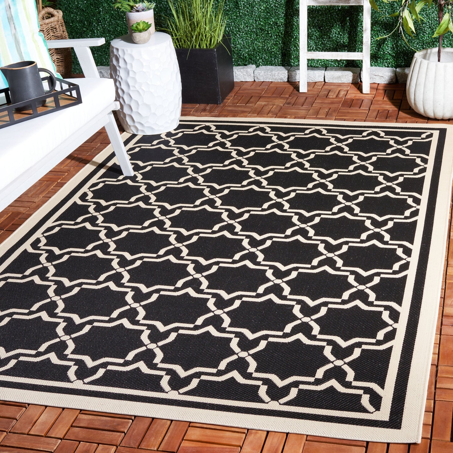 SAFAVIEH Courtyard Thomasina Indoor/ Outdoor Waterproof Patio Backyard Rug