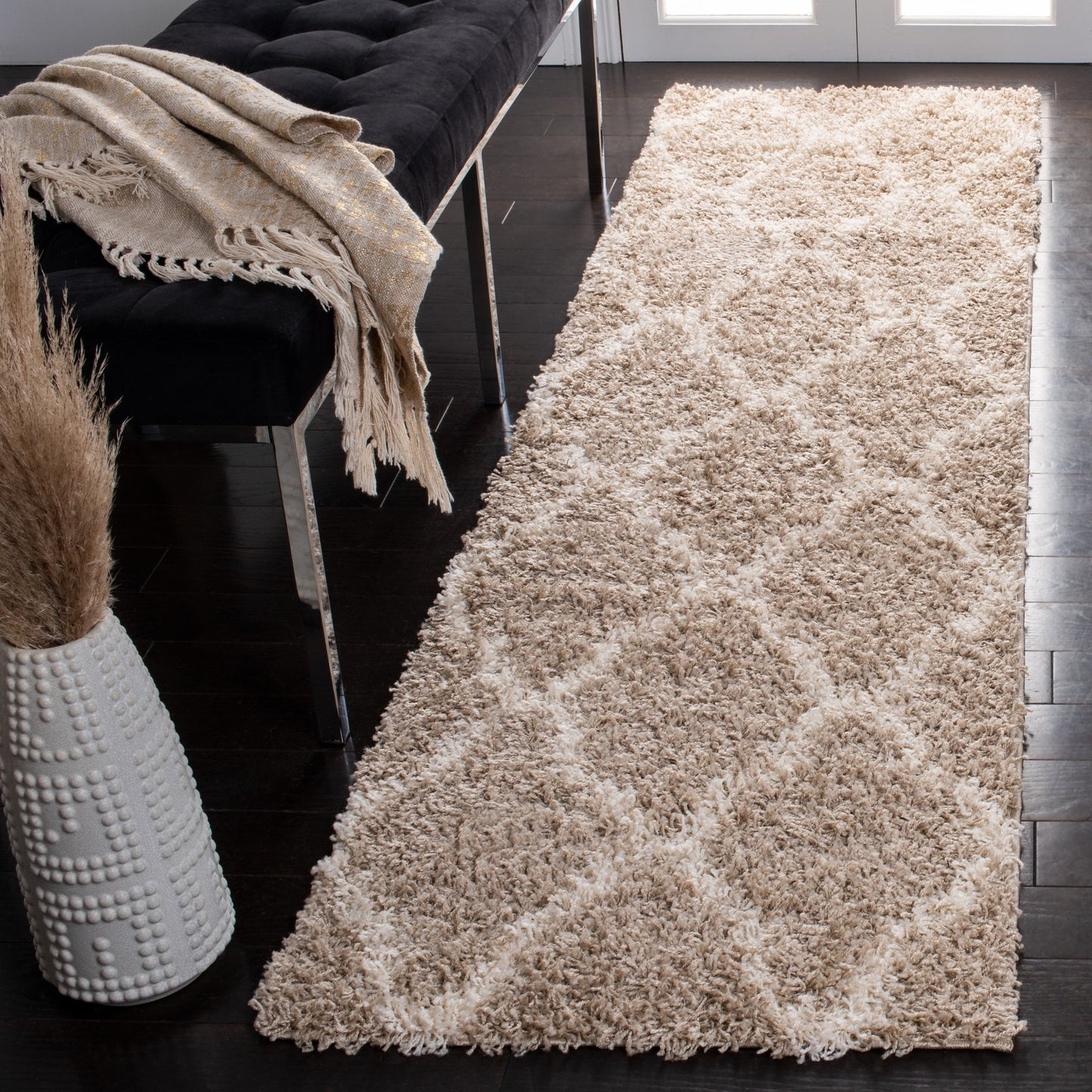SAFAVIEH Dallas Shag Darina Trellis 1.5-inch Thick Rug