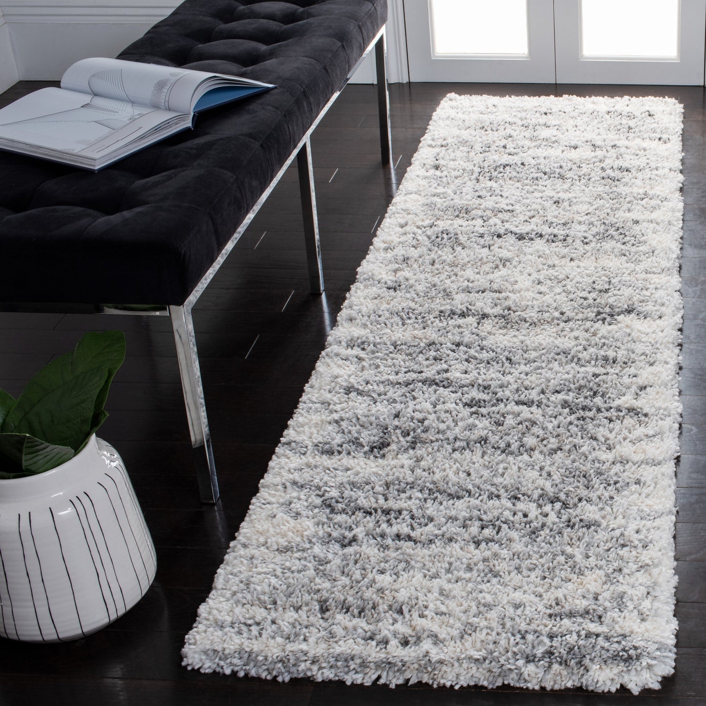 SAFAVIEH Fontana Shag Fatema Modern Abstract 2-inch Thick Rug