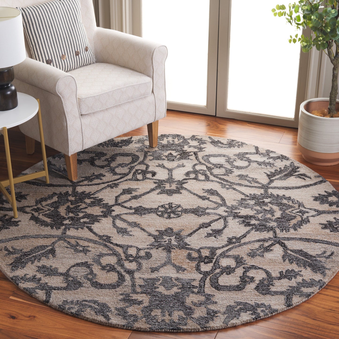 SAFAVIEH Handmade Anatolia Liilia Rug
