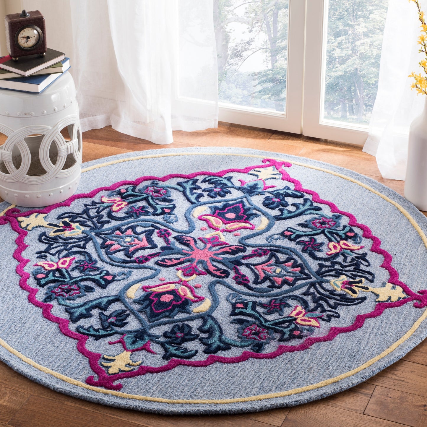 SAFAVIEH Handmade Bellagio Cailin Medallion Wool Rug