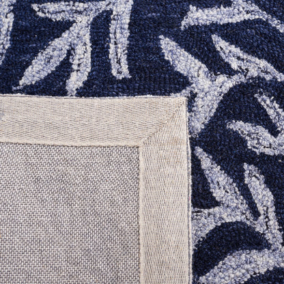 SAFAVIEH Handmade Jardin Mariegret Wool Rug