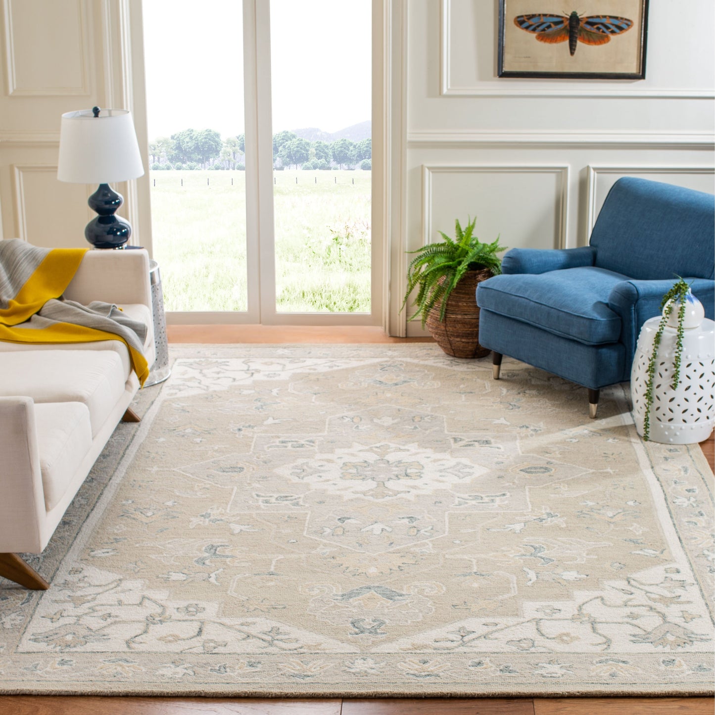 SAFAVIEH Handmade Micro-Loop Selveta Wool Rug