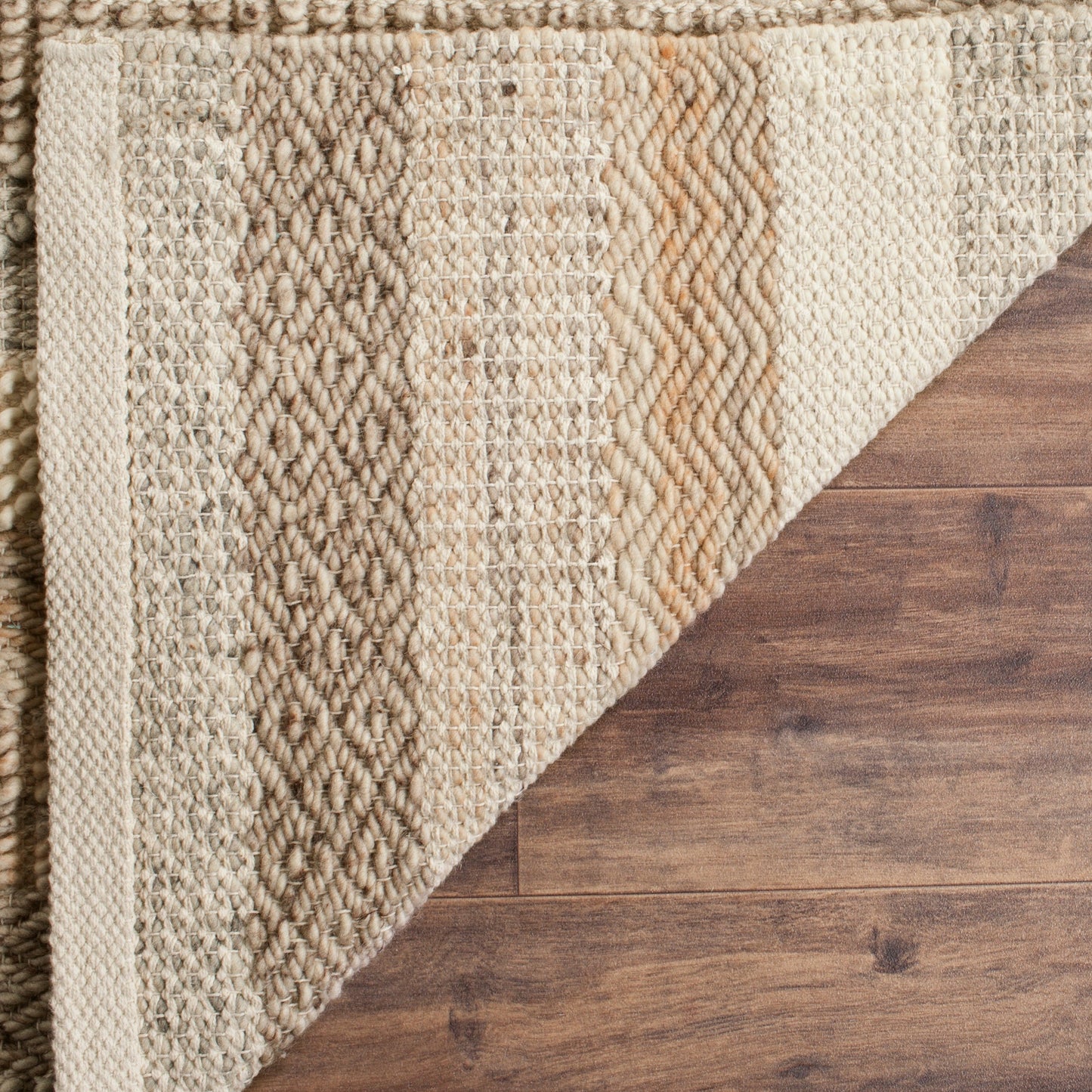 SAFAVIEH Handmade Natura Adamantini Wool Rug