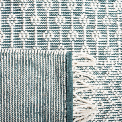 SAFAVIEH Handmade Natura Estel Wool Fringe Rug