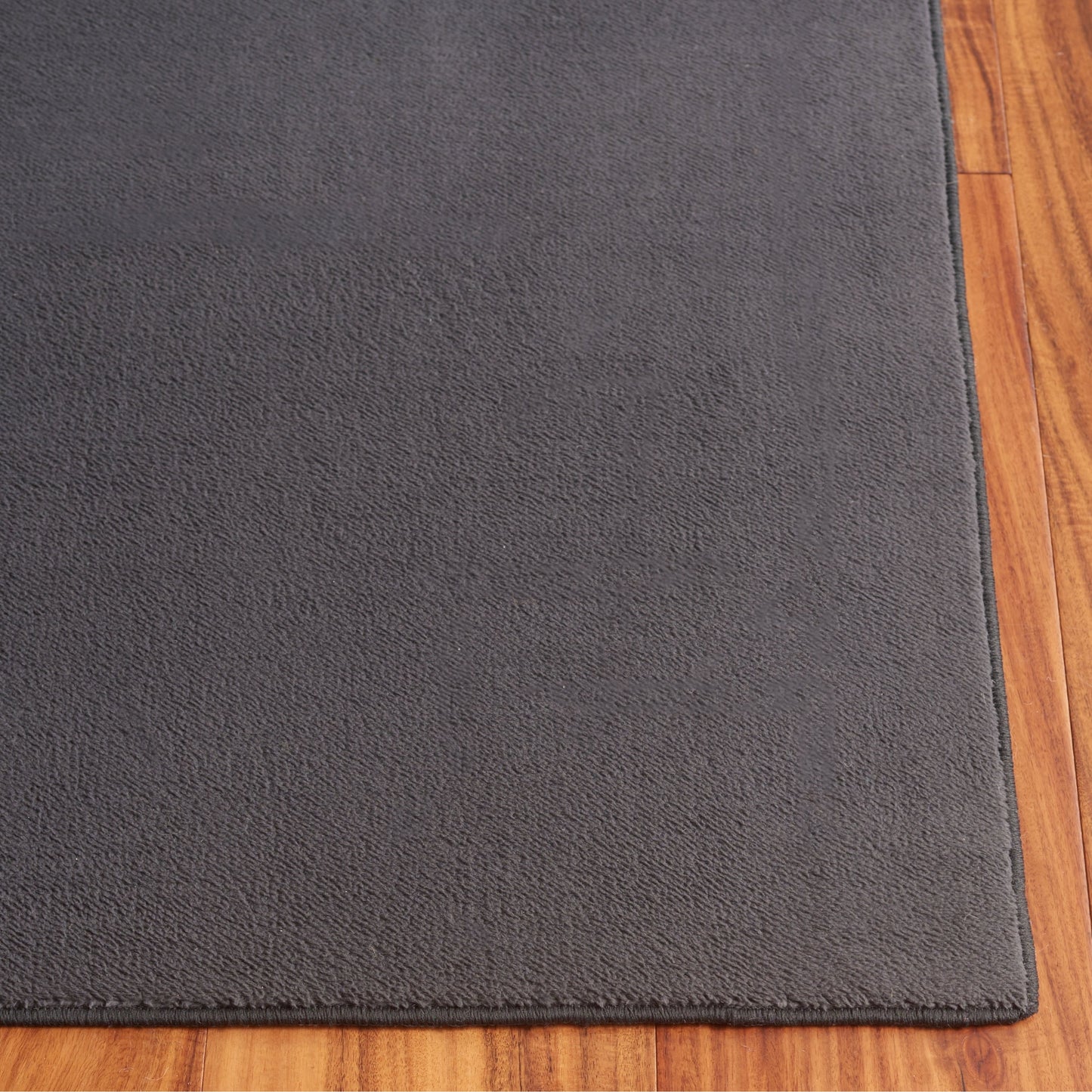 SAFAVIEH Loft Saundra Contemporary Machine Washable Rug