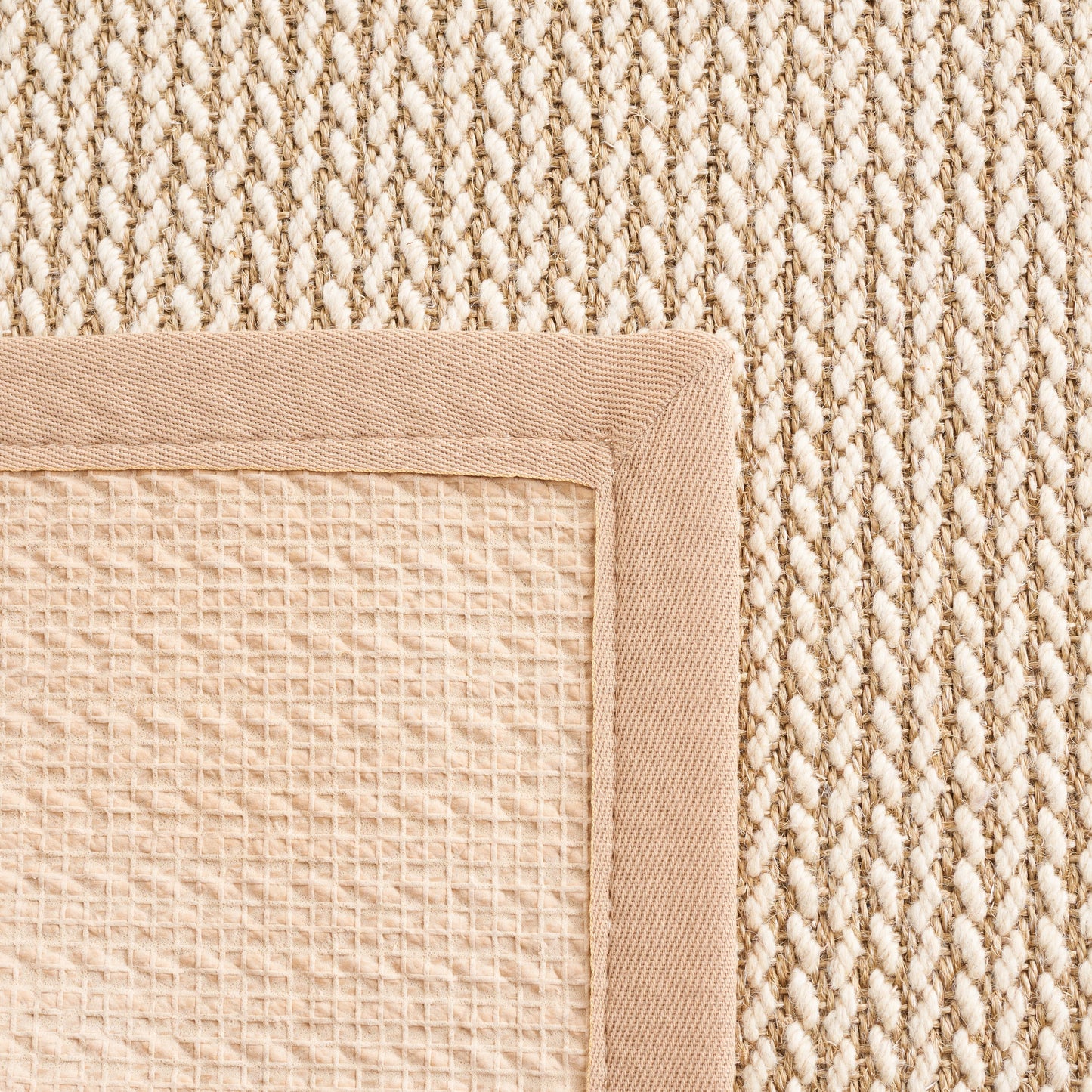 SAFAVIEH Natural Fiber Evia Sisal & Wool Rug
