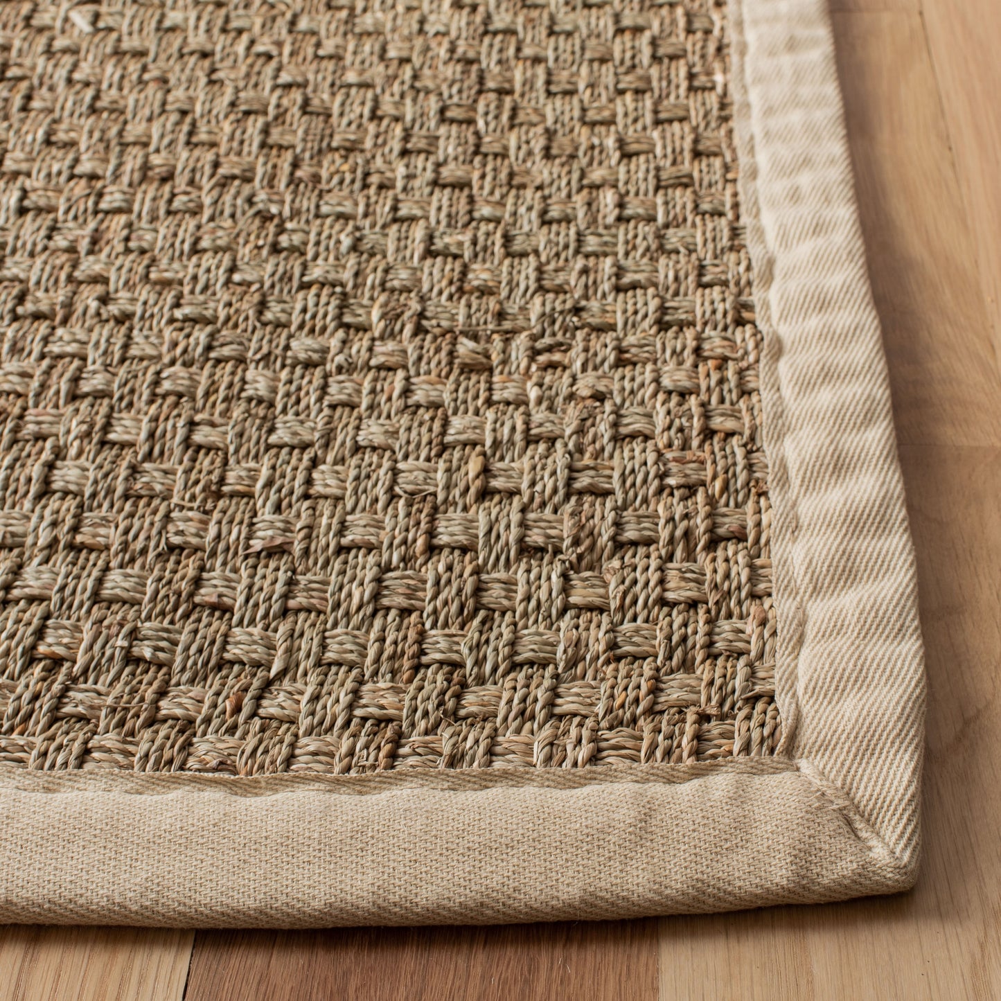 SAFAVIEH Natural Fiber Zymryd Basketweave Seagrass Rug