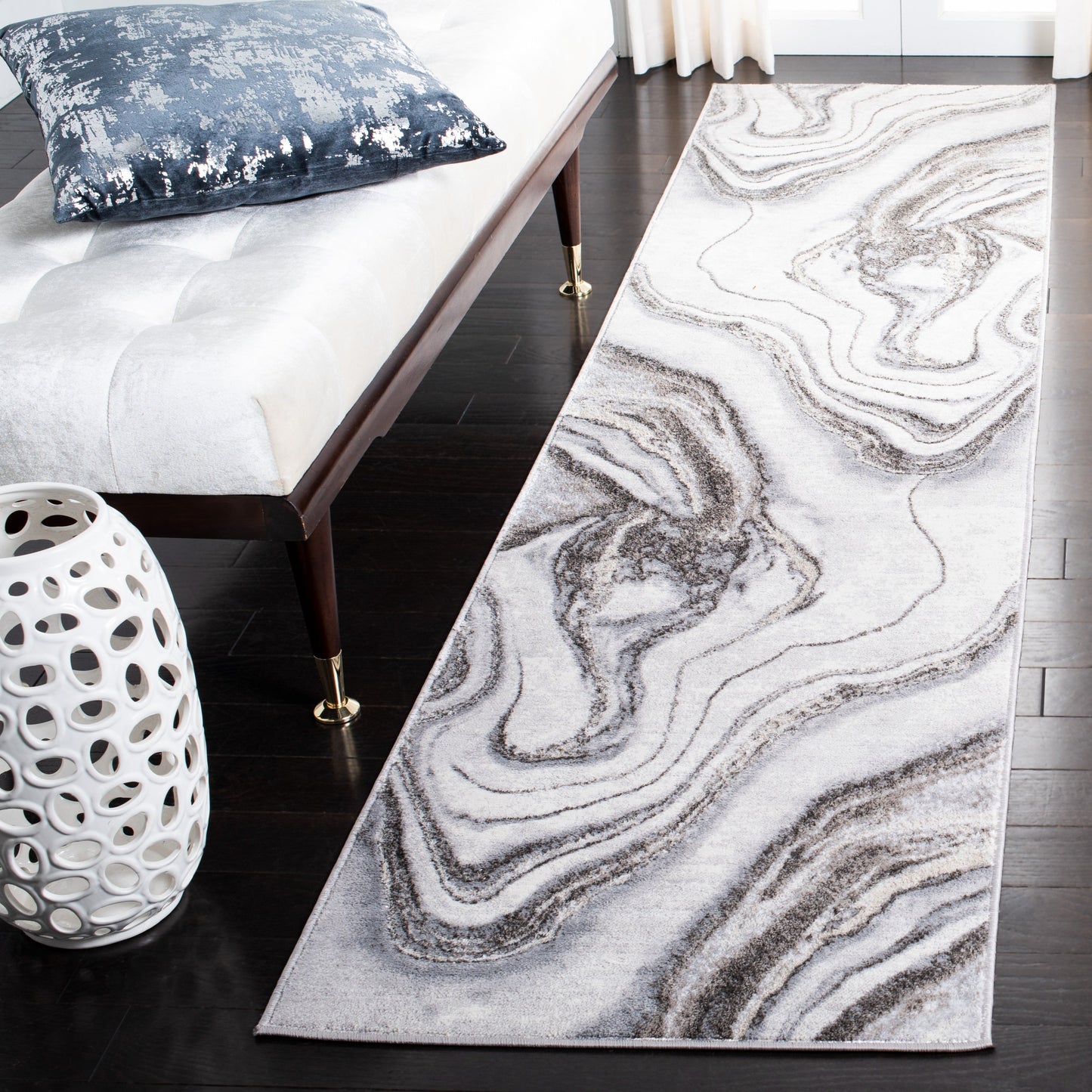 SAFAVIEH Orchard Clella Modern Abstract Rug