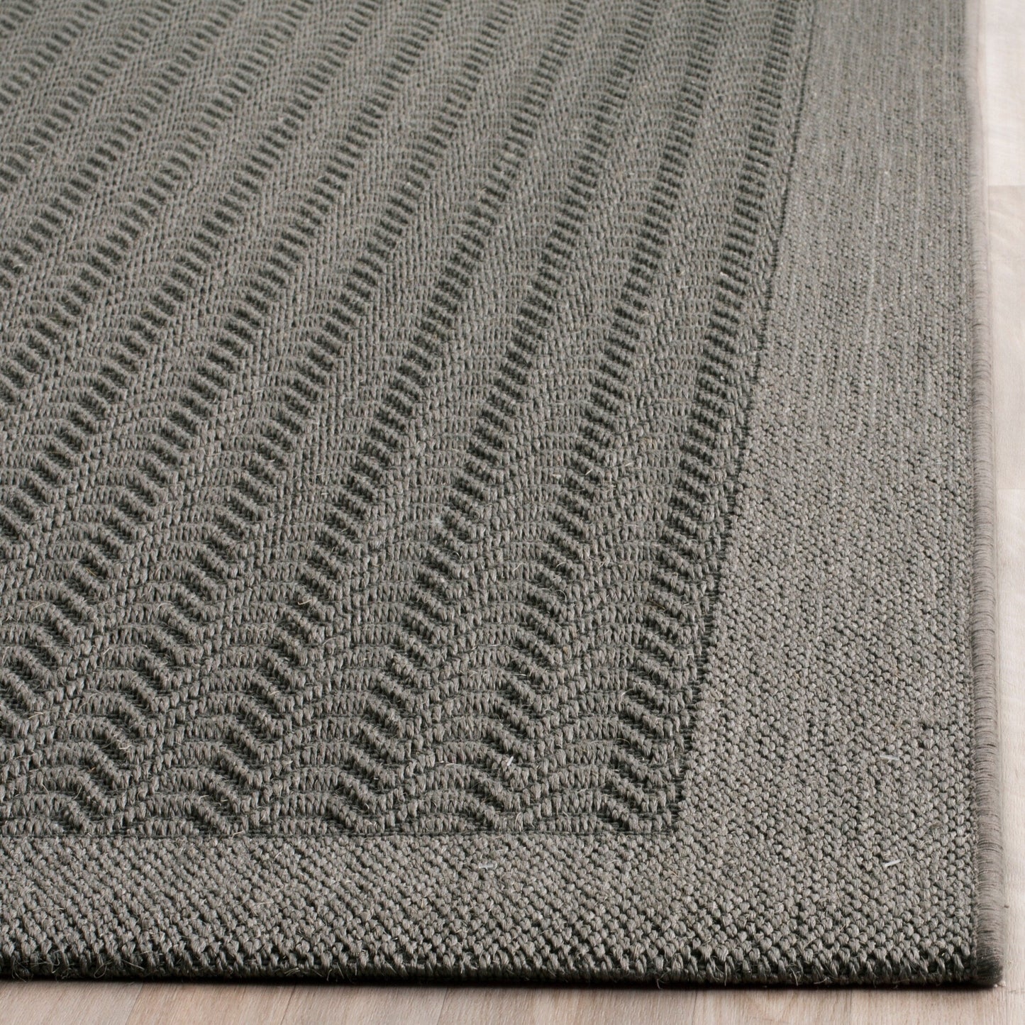 SAFAVIEH, Palm Beach Pearly Modern Sisal Rug