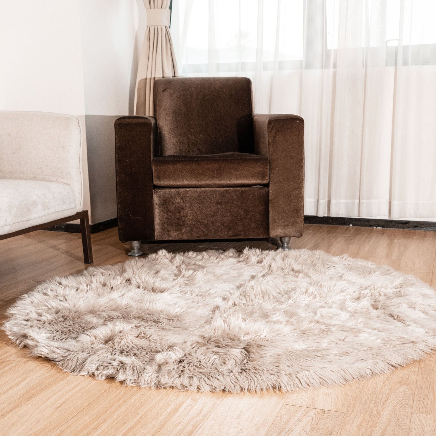 Silver Orchid Parrott Faux Fur Sheepskin Area Rug