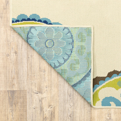 Vista Home Catalina Floral Medallions Indoor/ Outdoor Area Rug--