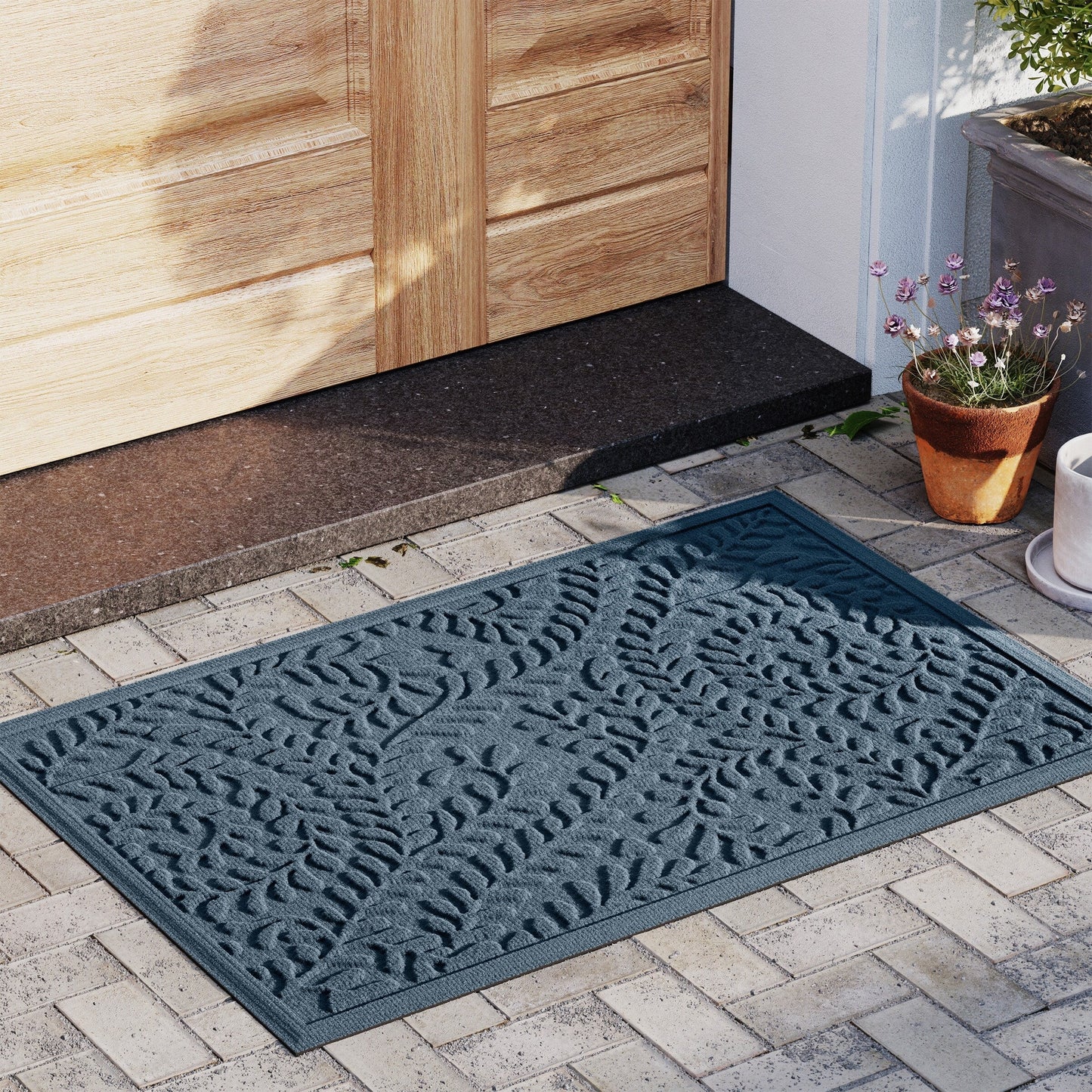 WaterHog Boxwood Indoor Outdoor Door Mat