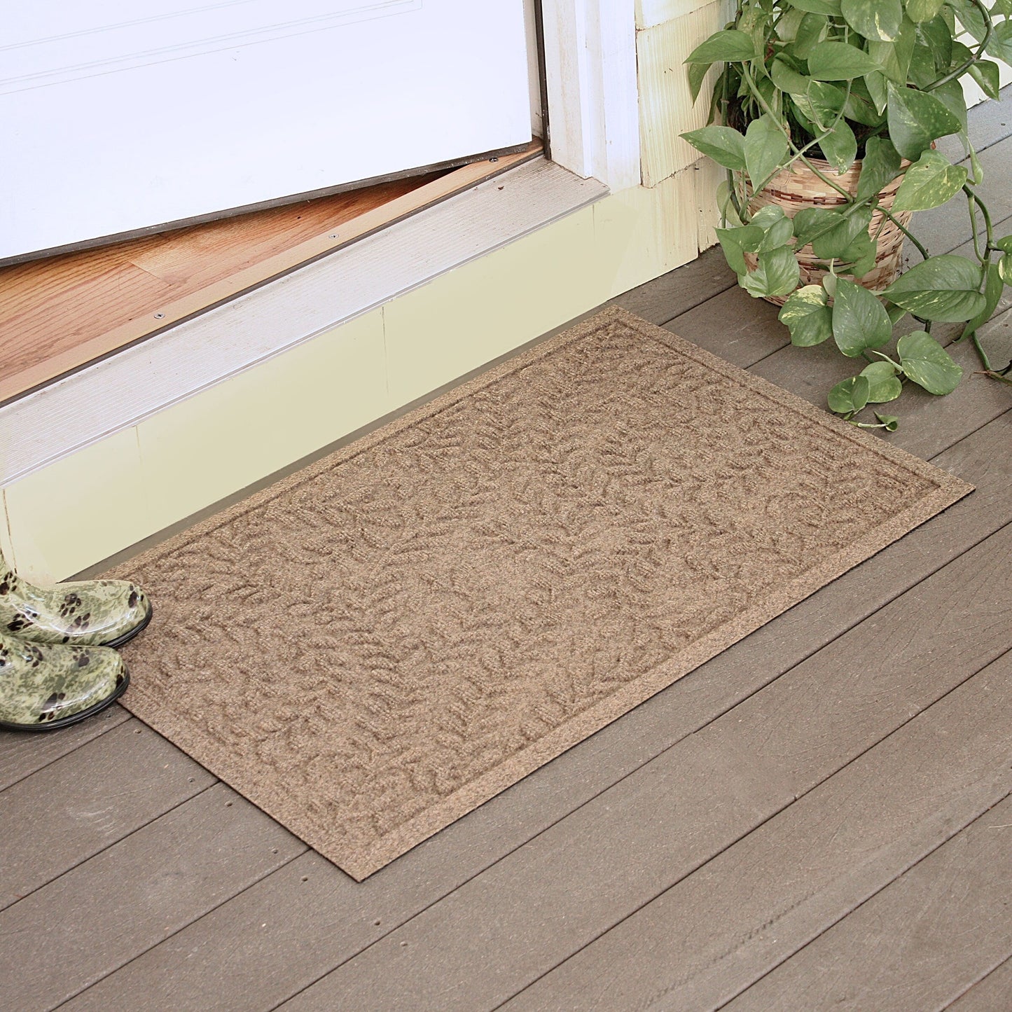 WaterHog Boxwood Indoor Outdoor Door Mat