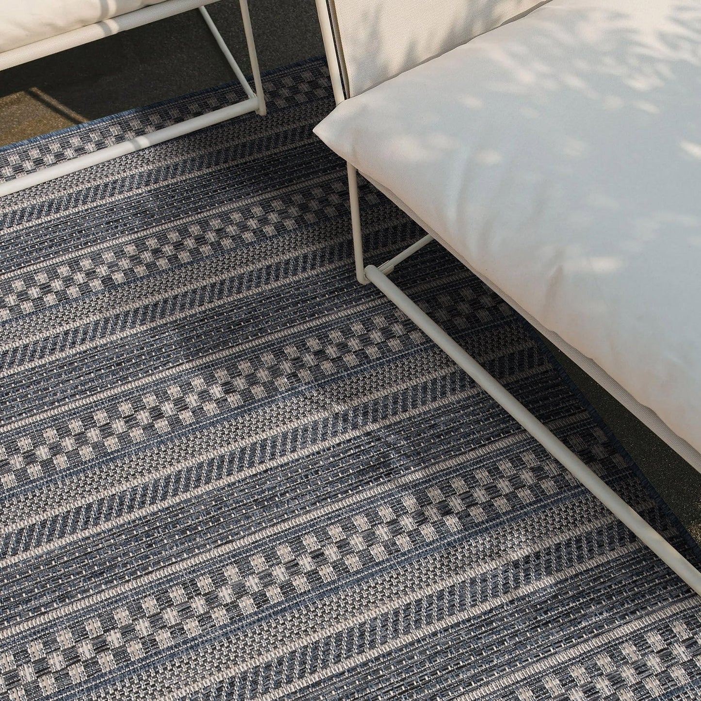 World Rug Gallery Bohemian Geometric Stripe Indoor/Outdoor Area Rug